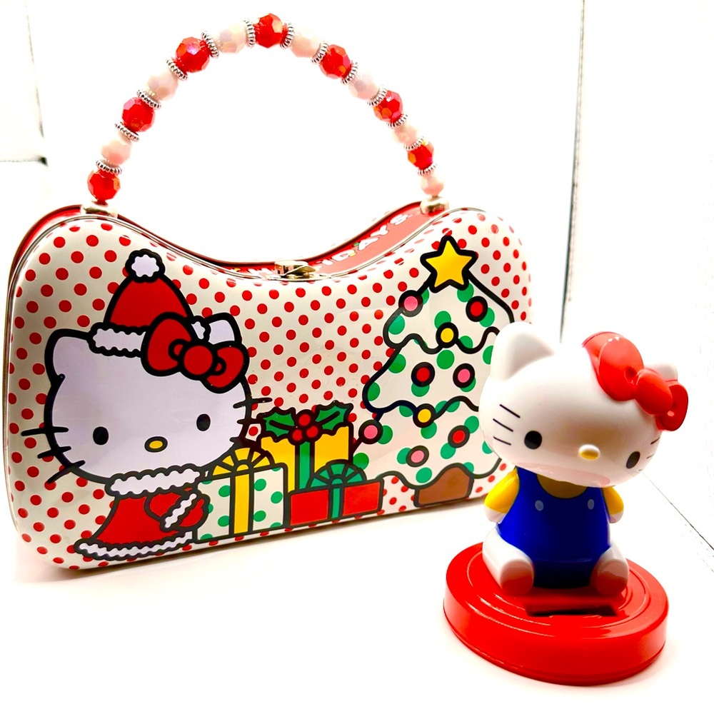 Sanrio Hello Kitty Christmas Tree Purse Tin Box, vintage, rare find, very cute.